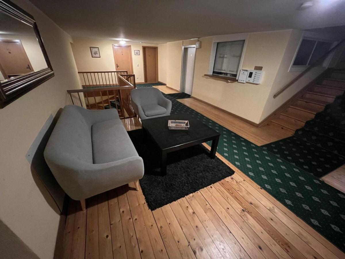 Hotel-Gasthof Postbraeu Dingolfing Dış mekan fotoğraf