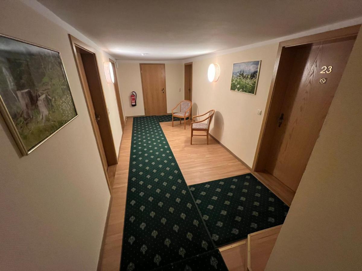 Hotel-Gasthof Postbraeu Dingolfing Dış mekan fotoğraf