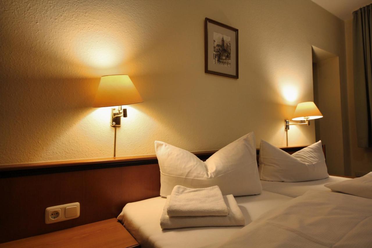 Hotel-Gasthof Postbraeu Dingolfing Dış mekan fotoğraf